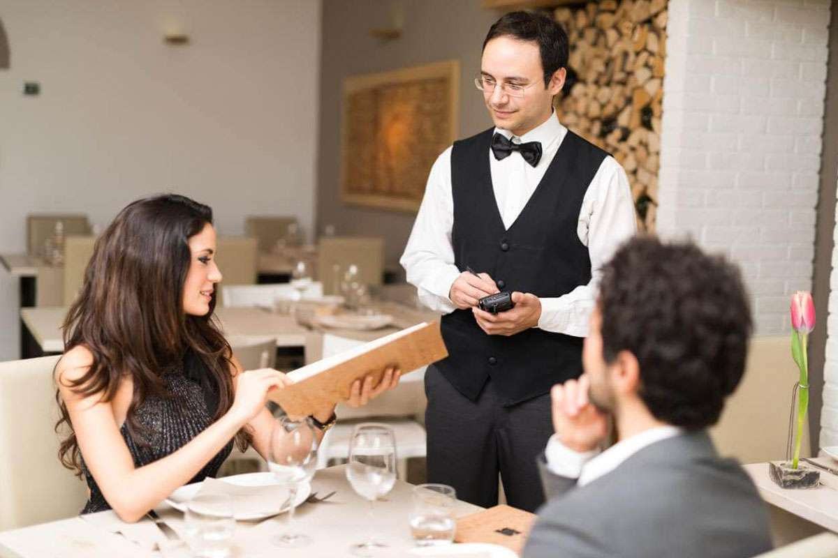 Quy trình phục vụ nhà hàng 5 sao, tiêu chuẩn quốc tế