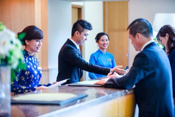 Là nhân viên khách sạn, bạn nhất định phải chinh phục được 15 kiểu khách hàng sau