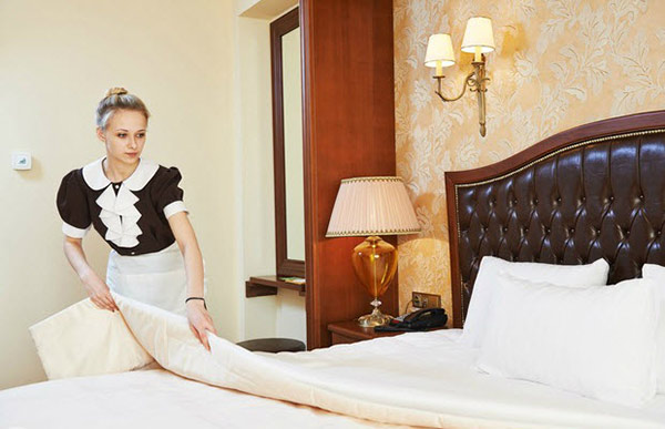 Hướng dẫn quy trình trải giường khách sạn chi tiết nhất